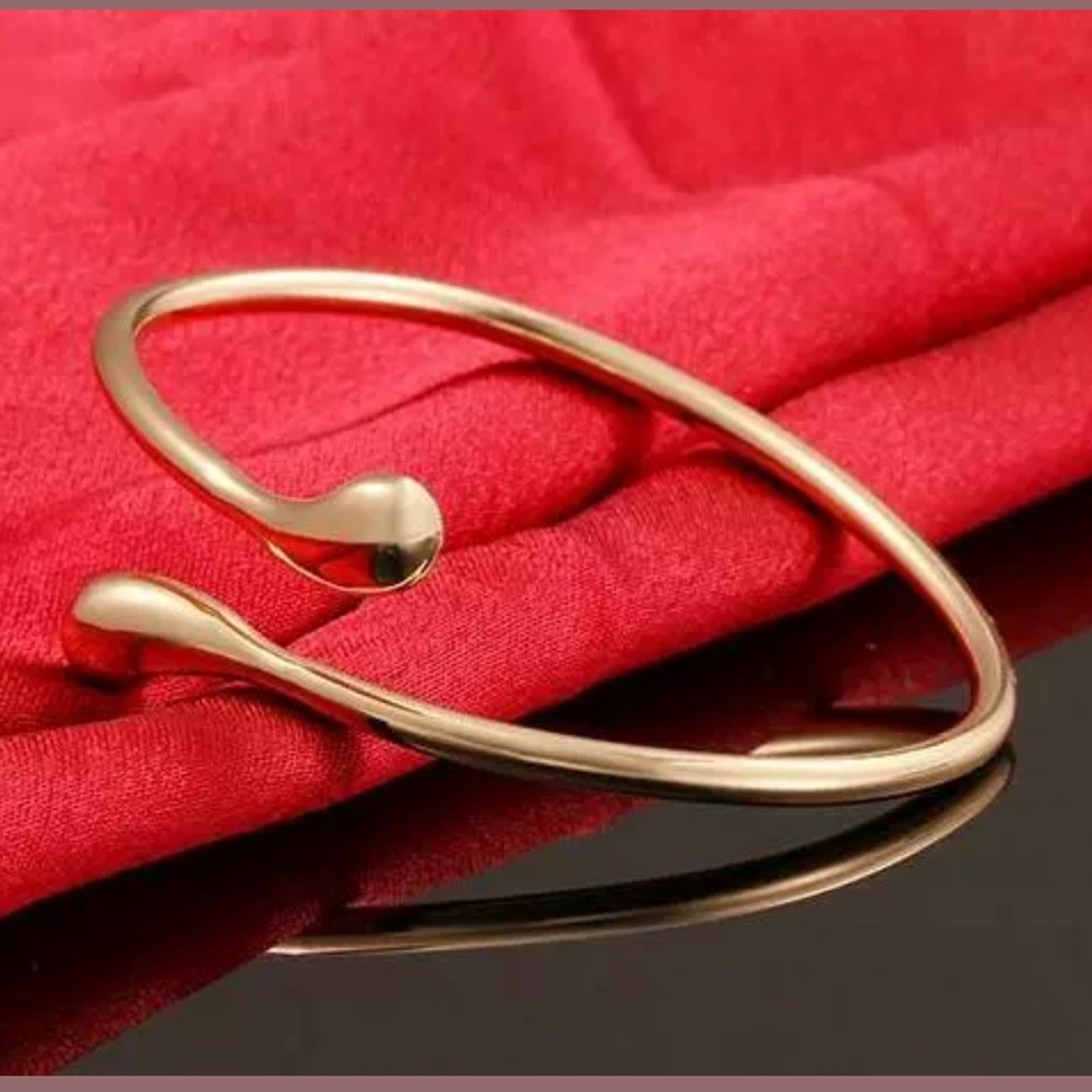 Gold over Sterling Silver 925 Water Drop Bracelet